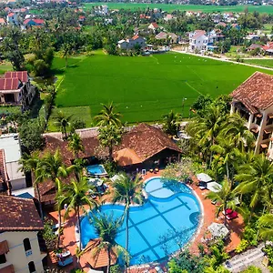 **** Resort Trails Vietnam